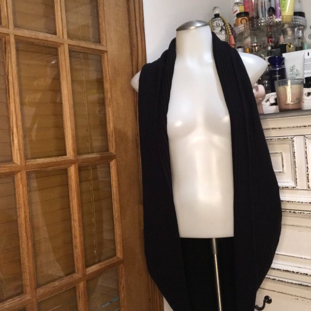Almost New Sleeveless Cardigan Size M By Twenty One